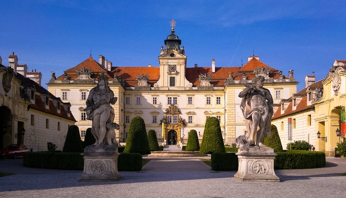 Prague - Č. Krumlov - Vienna